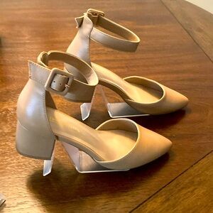 Women’s PUMP SHOES